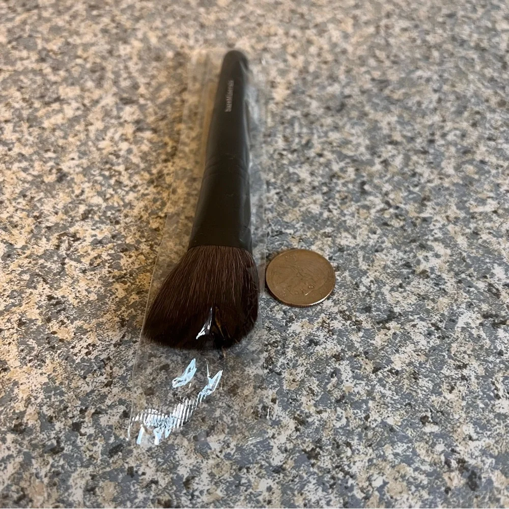 bareMinerals Bare Escentuals Black Handle Angled Face Brush Sealed NIP
